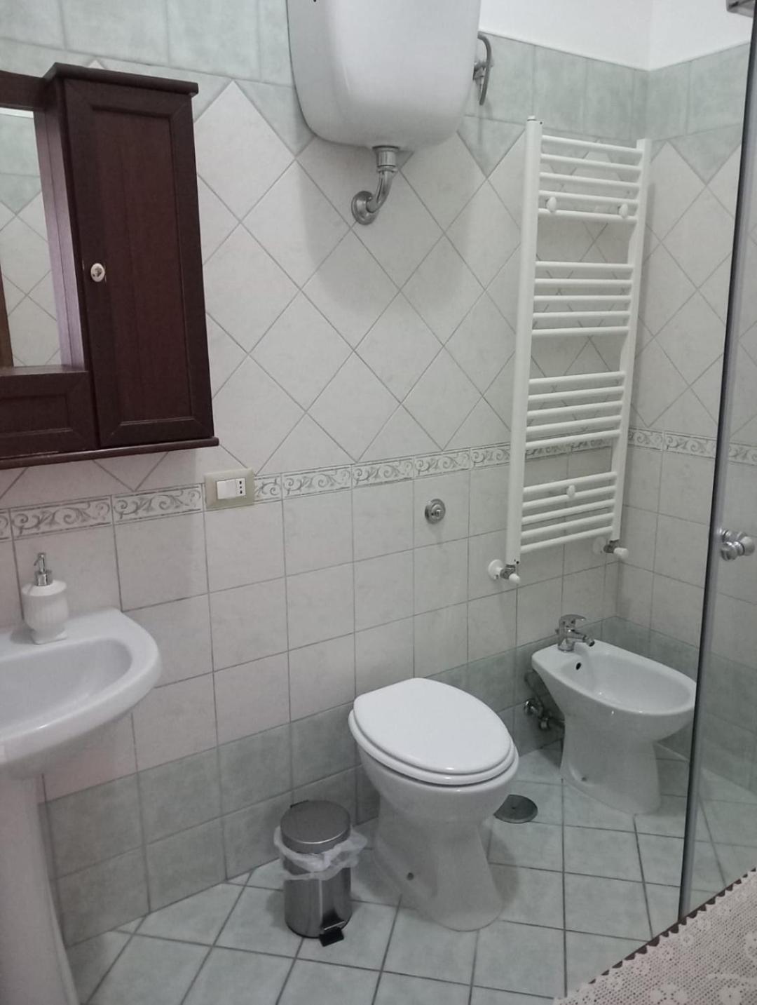 B&B A Casa Di Antonella Скаури Экстерьер фото